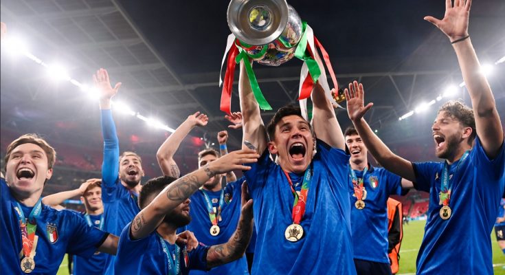 Ranking FIFA: Il trionfo dell'Italia porta gli azzurri al quinto posto