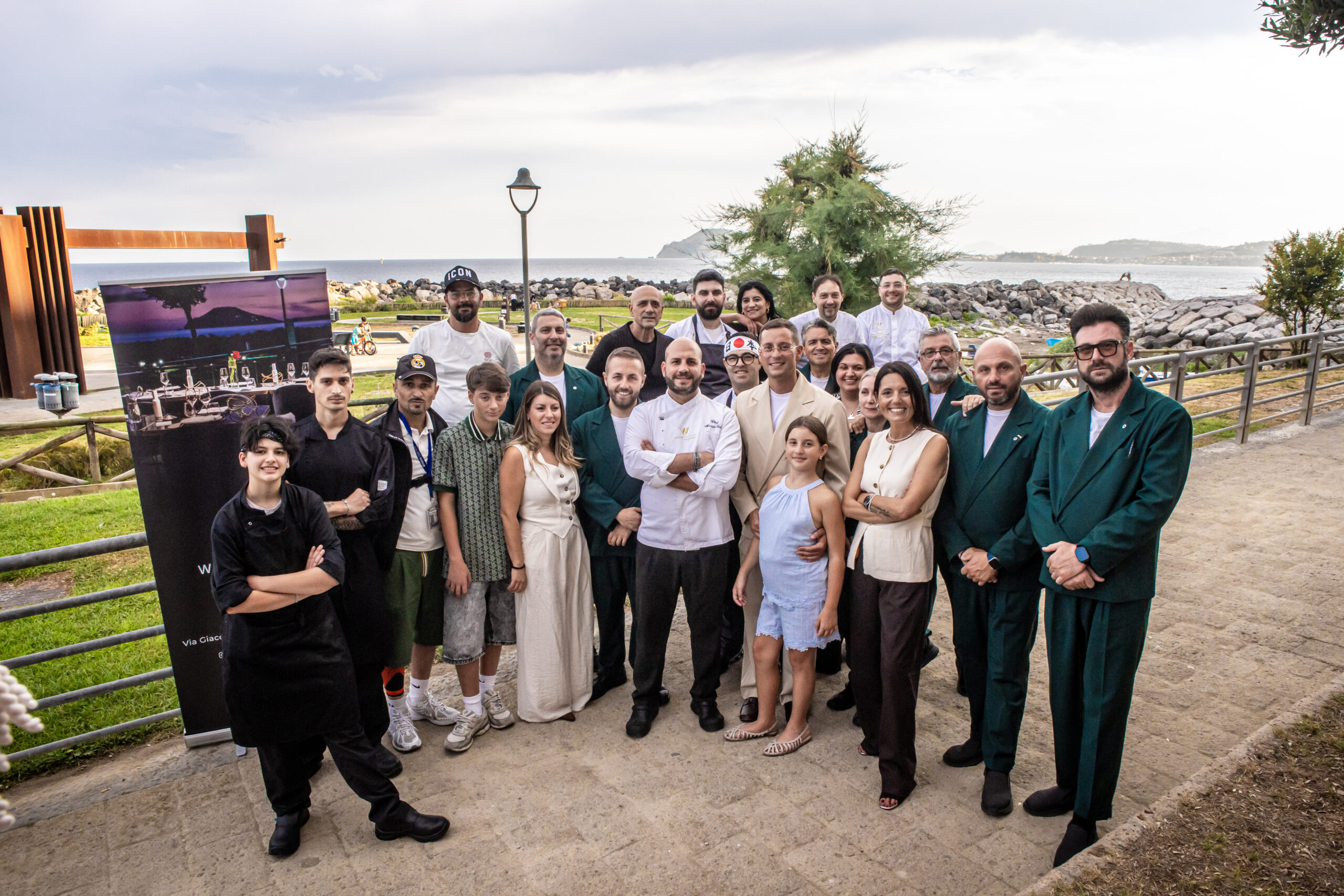 Pozzuoli protagonista del gusto: la Live Cooking Experience al White Chill Out Lungomare celebra l'eccellenza tra cucina, mare e grandi collaborazioni ~ NapoliNews24 - Notizie su Napoli news Campania Eventi, Sapori Partenopei,